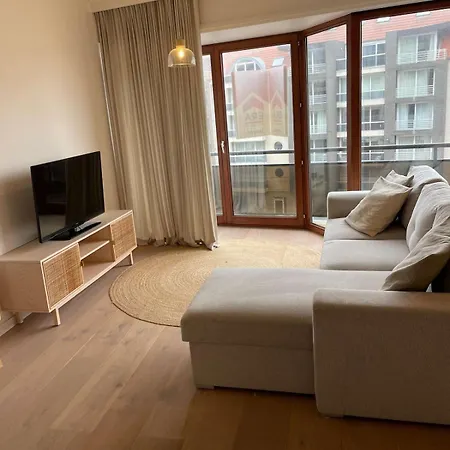 Sun-filled Modern For 2 *